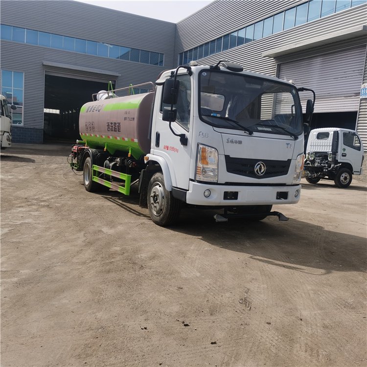 國(guó)六大型東風(fēng)灑水車(chē) 15立方噴灑車(chē) 市政道路園林綠化養(yǎng)護(hù)約1.52萬(wàn)元,約1.51萬(wàn)元,約1.50萬(wàn)元