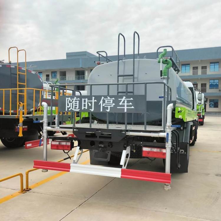 噴灑車灑水車8方灑水車噴灑車綠化養(yǎng)護(hù)約11.00萬(wàn)元(2)